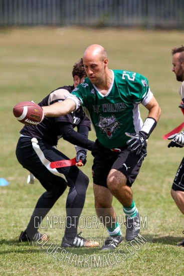 FlagFootball-0457.jpg A.V. Spartans -v- Ware Wolves (1) American football,Aylesbury Spartans,Buntingford,Essex Showboats,Ilford Blackhawks,Ware Wolves,bafa,flag football,sport,